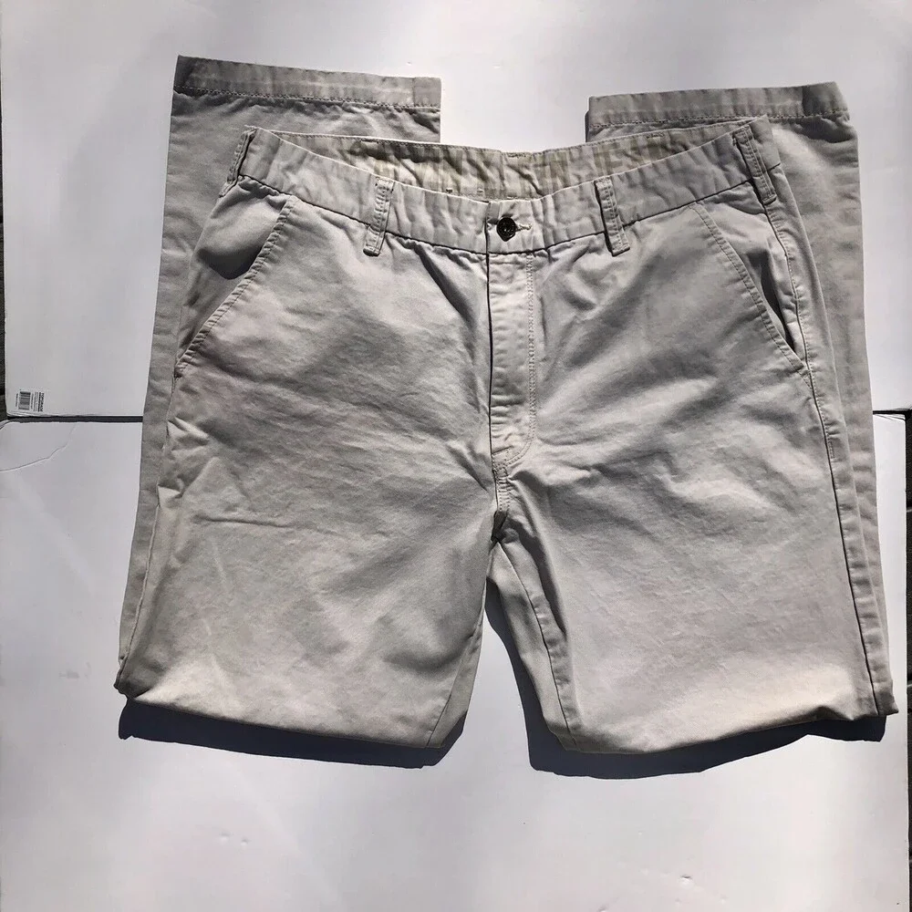Calvin Klein Jeans Men's 36x30 Light Gray 100% Cotton Excellent Condition